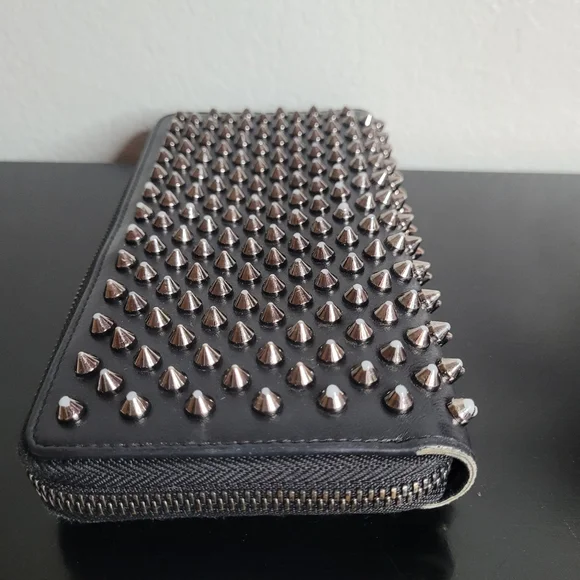 Christian Louboutin Long Wallet Panettone gunmetal/silvery Studs - Picture 7 of 15